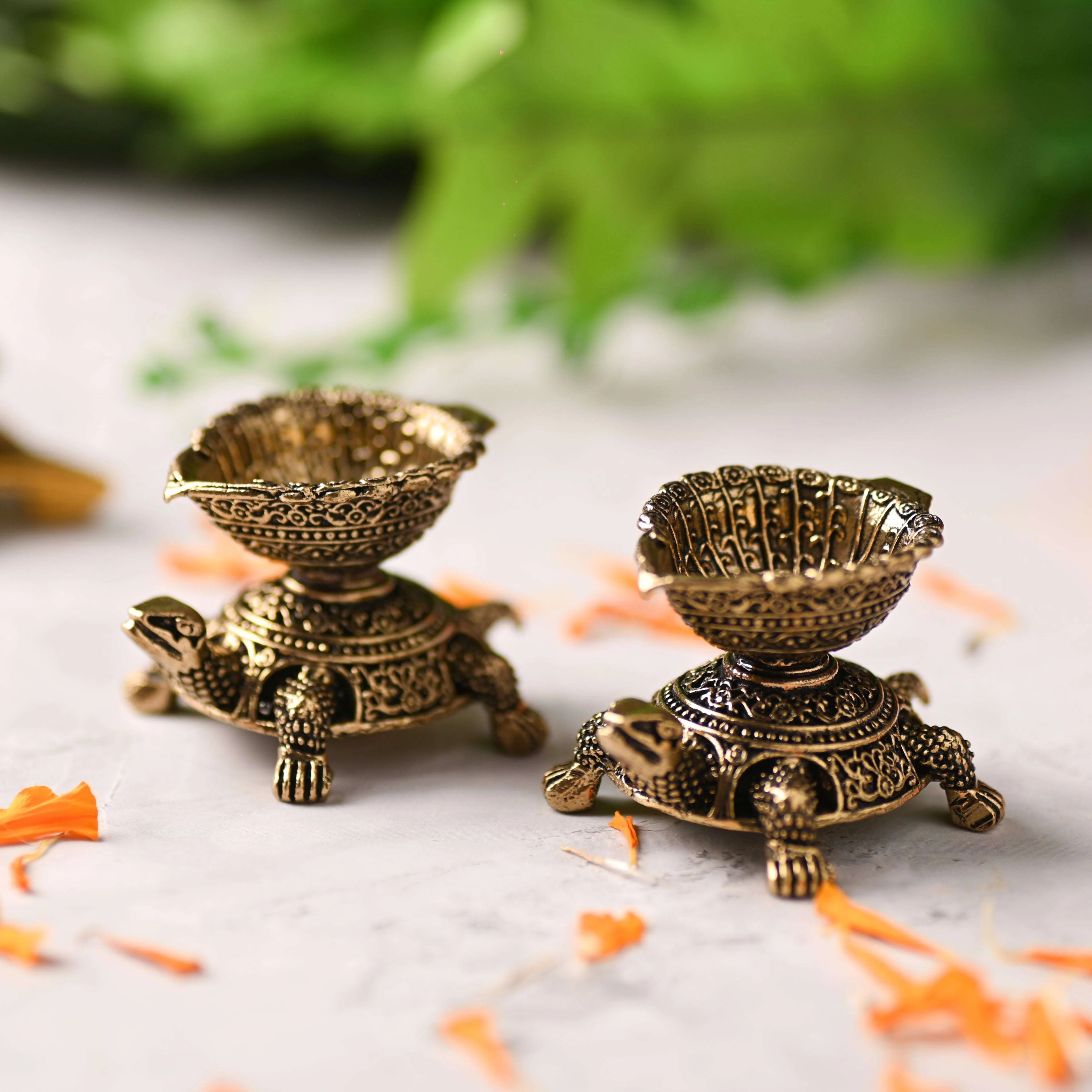 Brass Tortoise Oil Lightweight Diya Pair (1.5 Inch) - Image 2