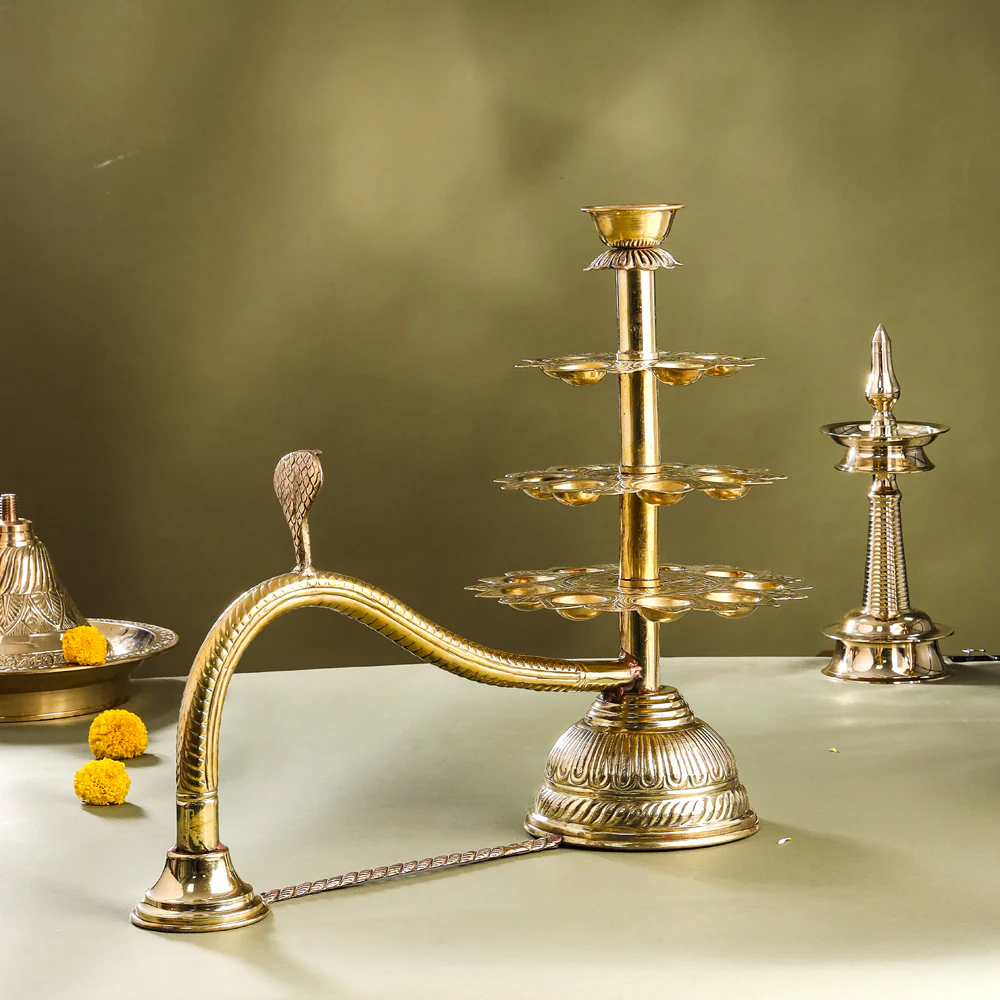 Brass Traditional 21 Petal Ganga Aarti (16.5 Inch) - Image 3