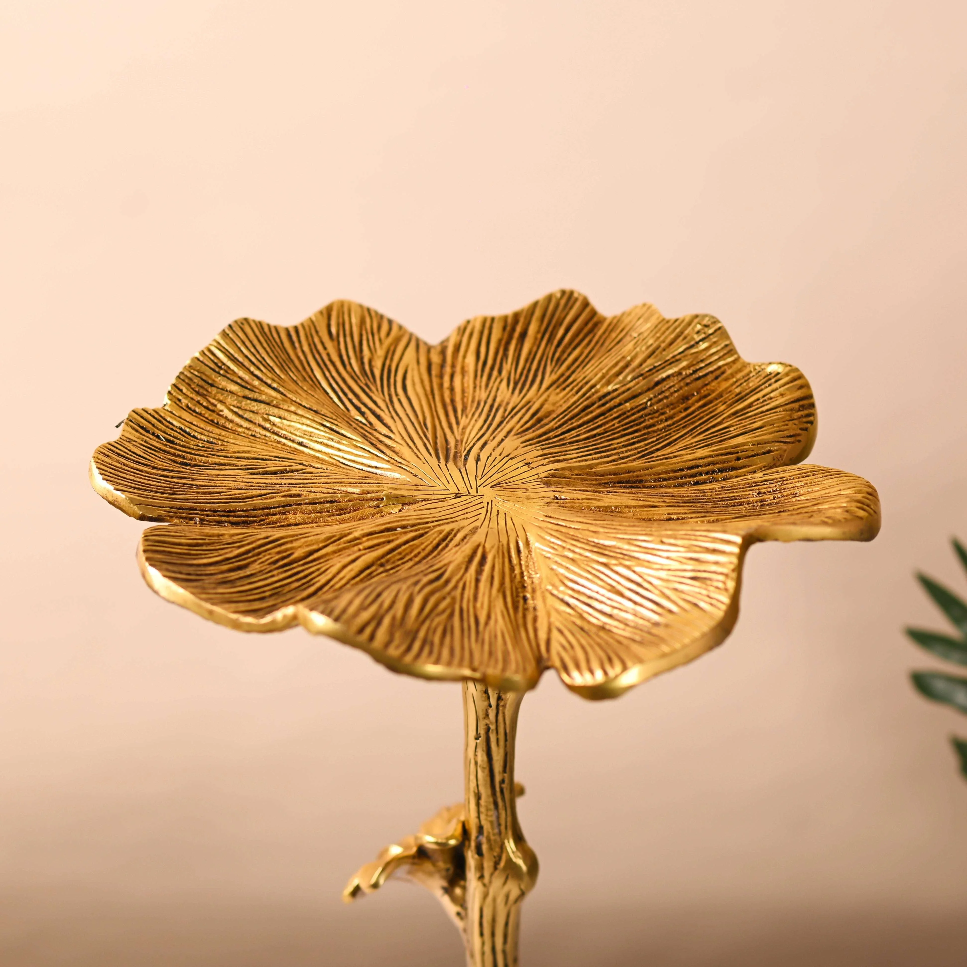 Brass Tree Design Decorative Table (16.5 Inch) - Image 3