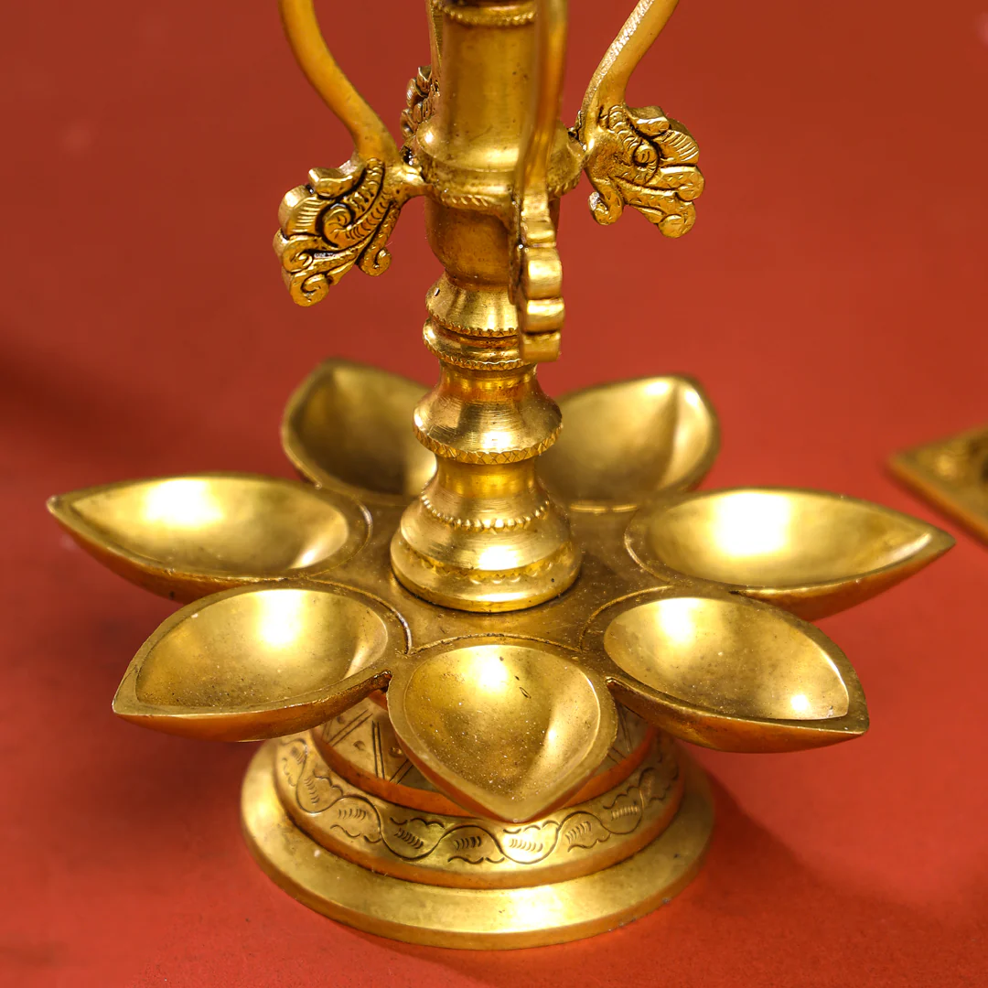 Brass Twelve Petal Peacock Long Lamp (20 Inch) - Image 10