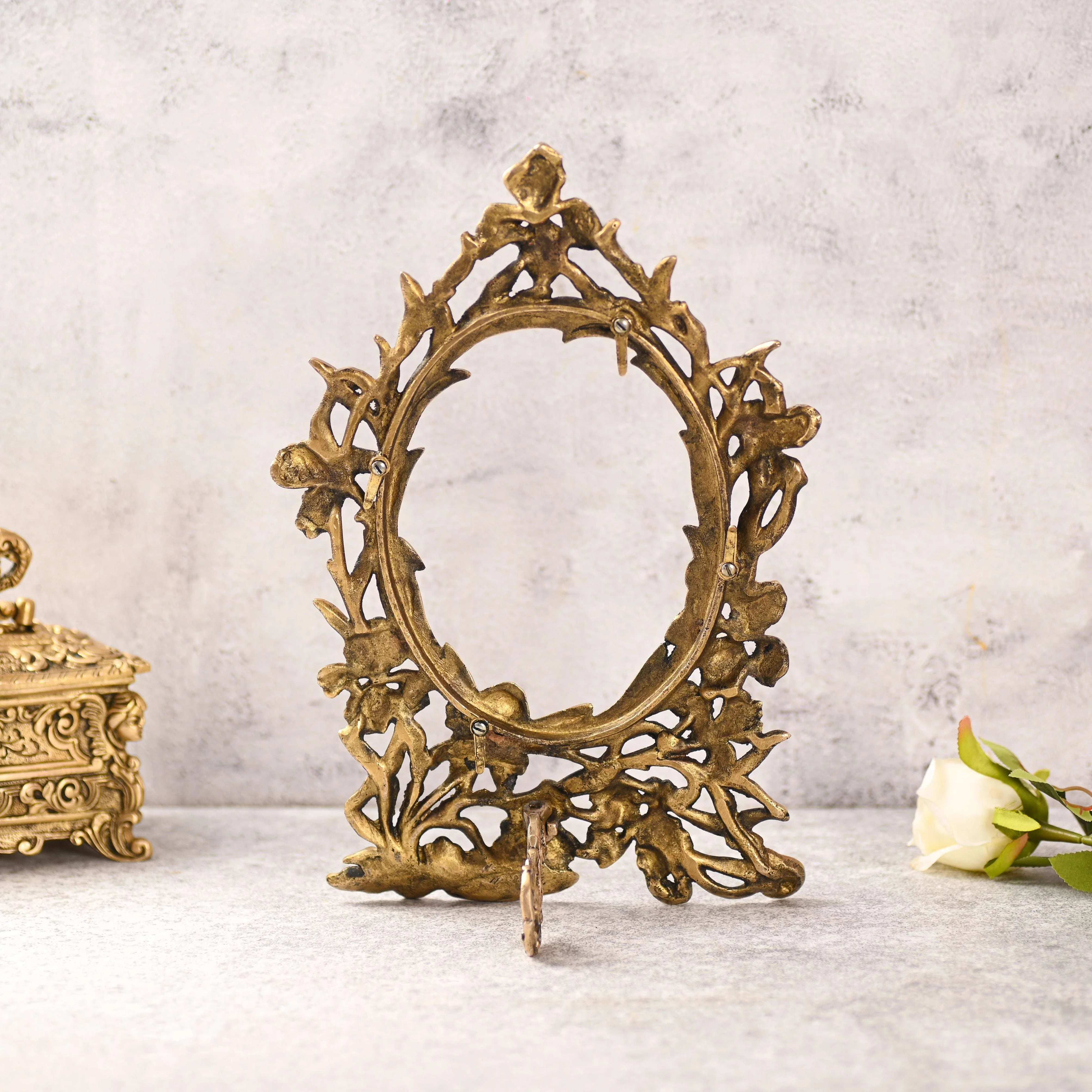 Brass Vintage Photo / Mirror Frame Table Top Decor (14 Inch) - Image 5