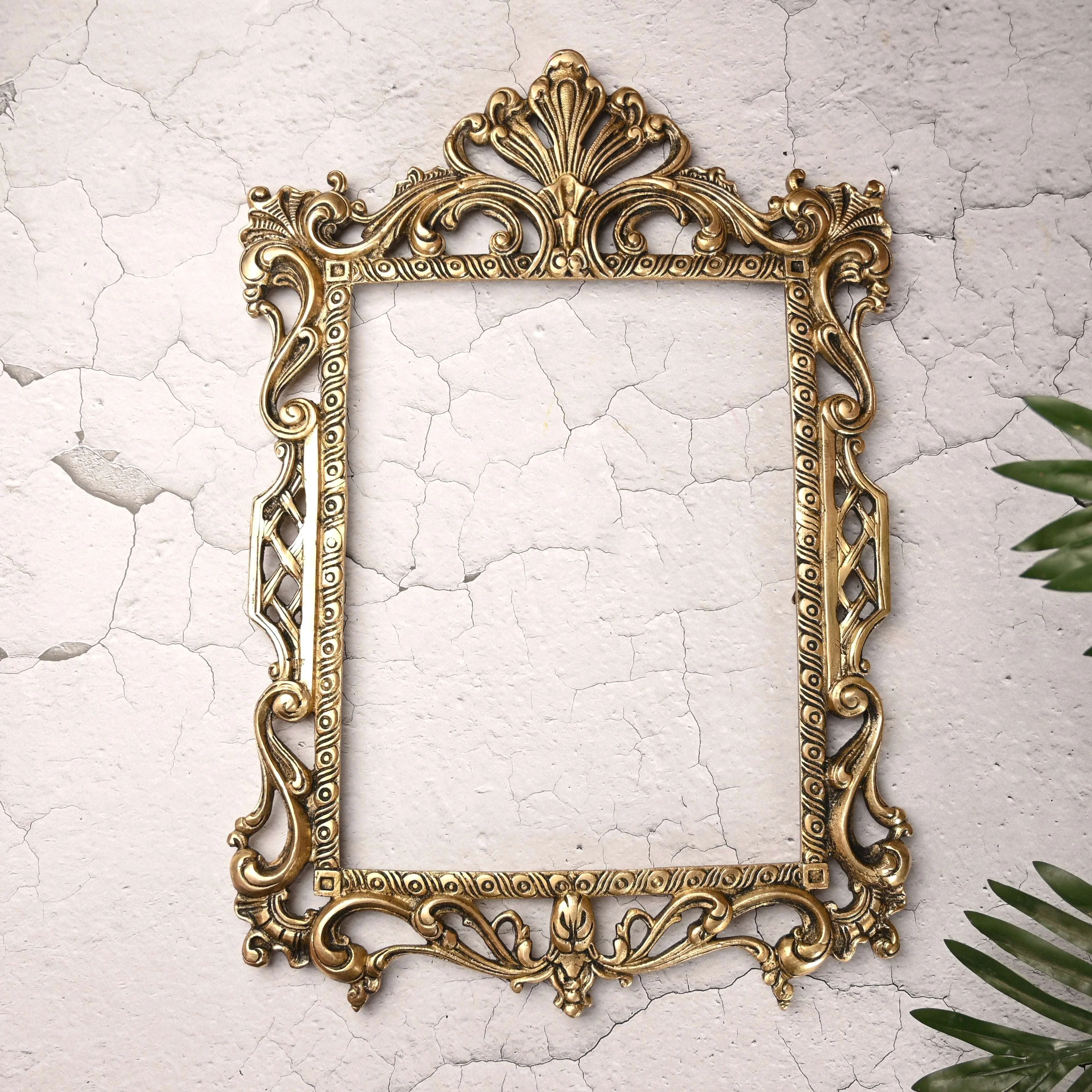 Brass Vintage Photo / Mirror Frame Wall Hanging (17.5 Inch) - Image 3