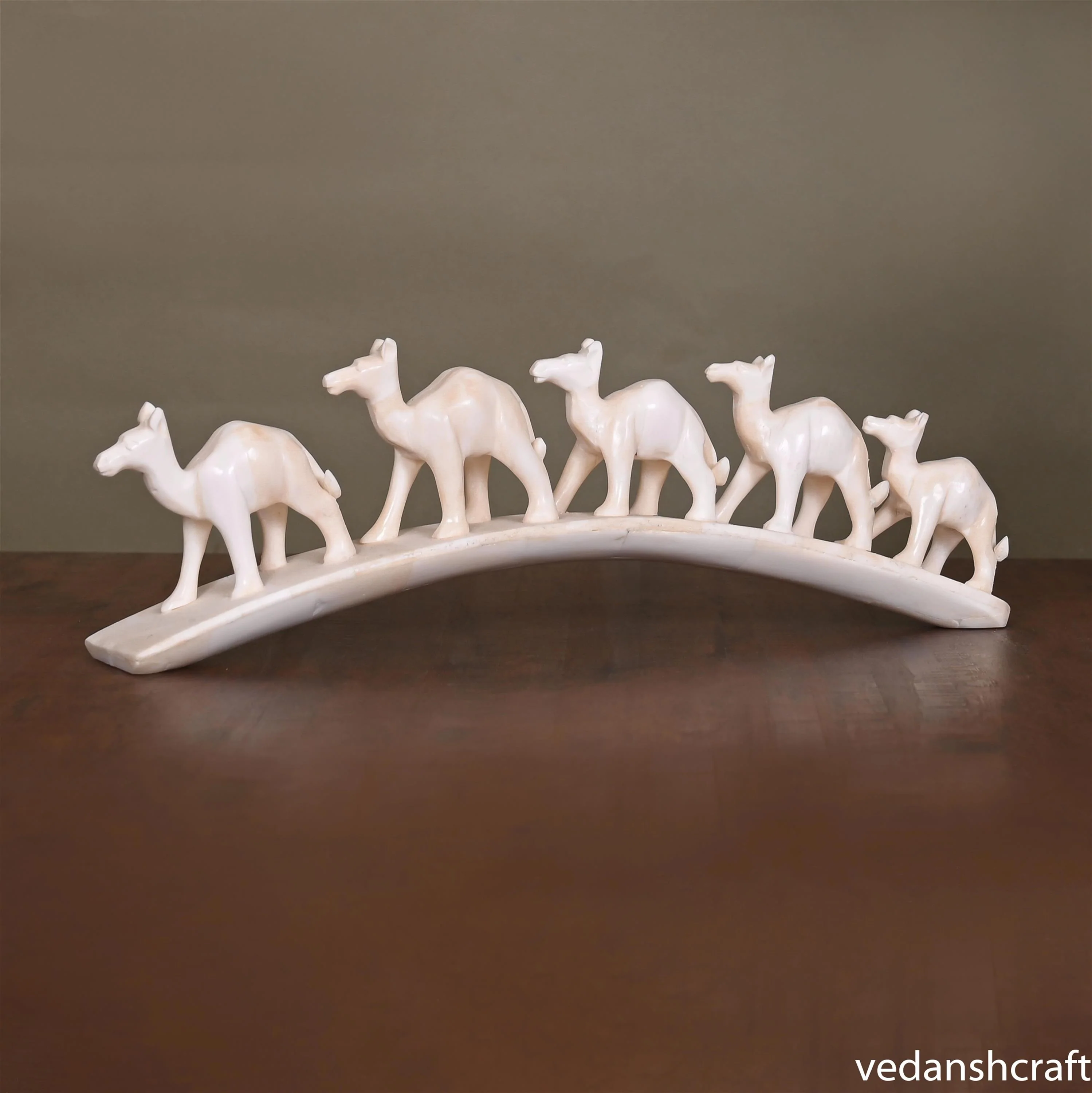 Camel Family Showpiece (3.5 Inch)