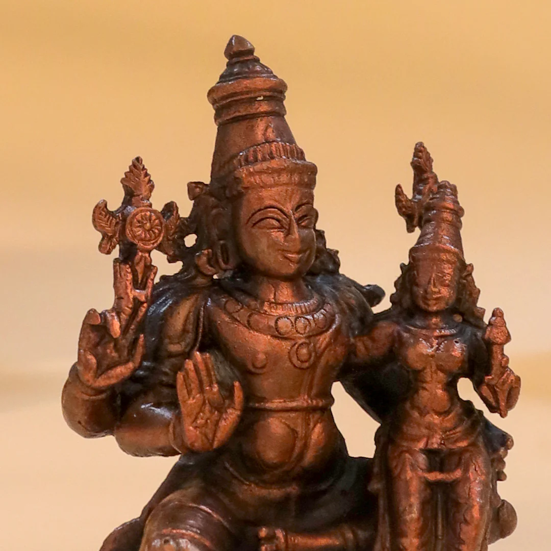Copper Sitting Vishnu Lakshmi Idol (4 Inch) - Image 6