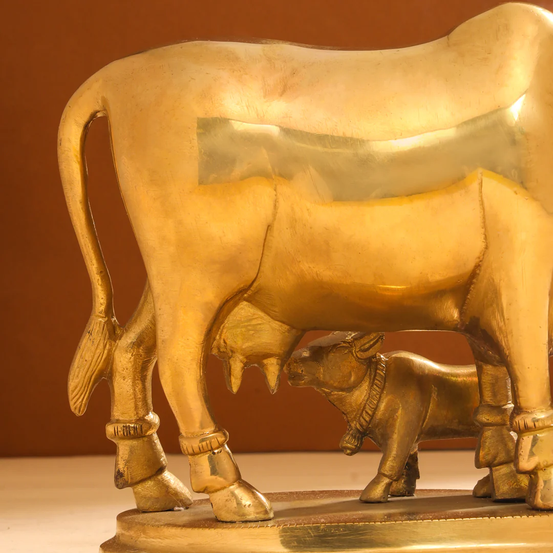 Brass Kamdhenu Cow With Calf Idol (6 Inch) - Image 5