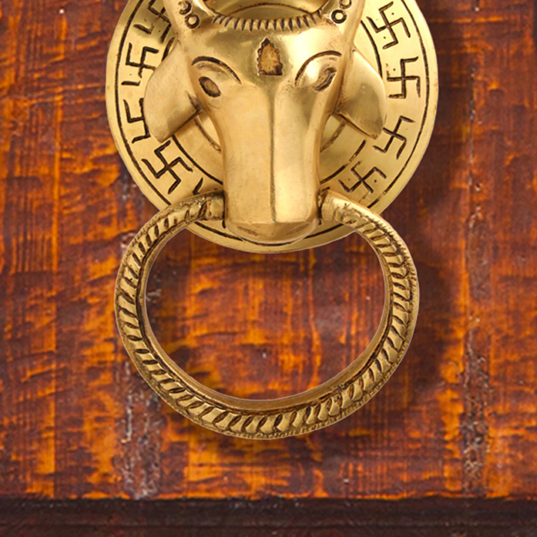 Brass Cow Face Door Knocker (6.5 Inch) - Image 5