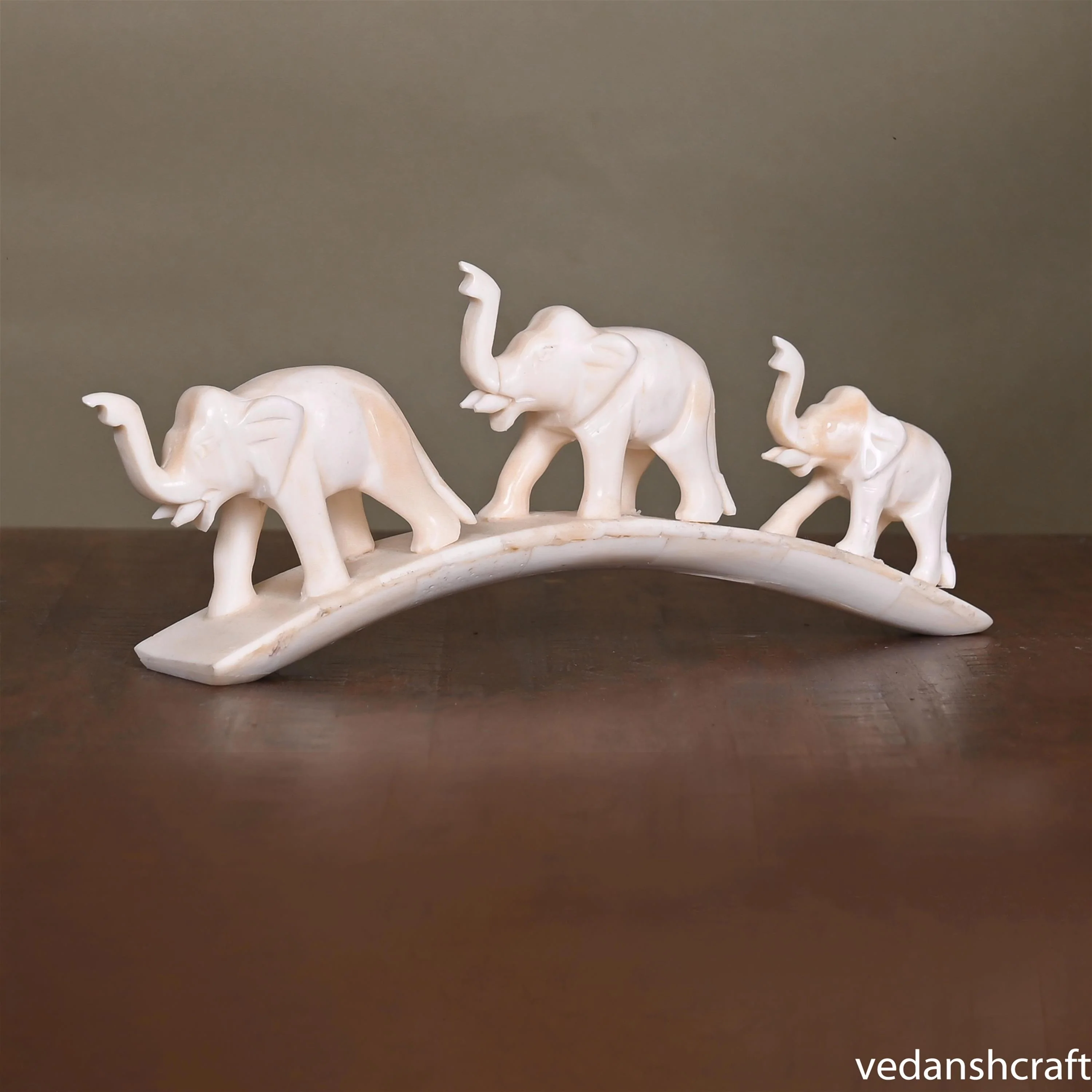 Elephant Family Showpiece (3.2 Inch) - Image 3