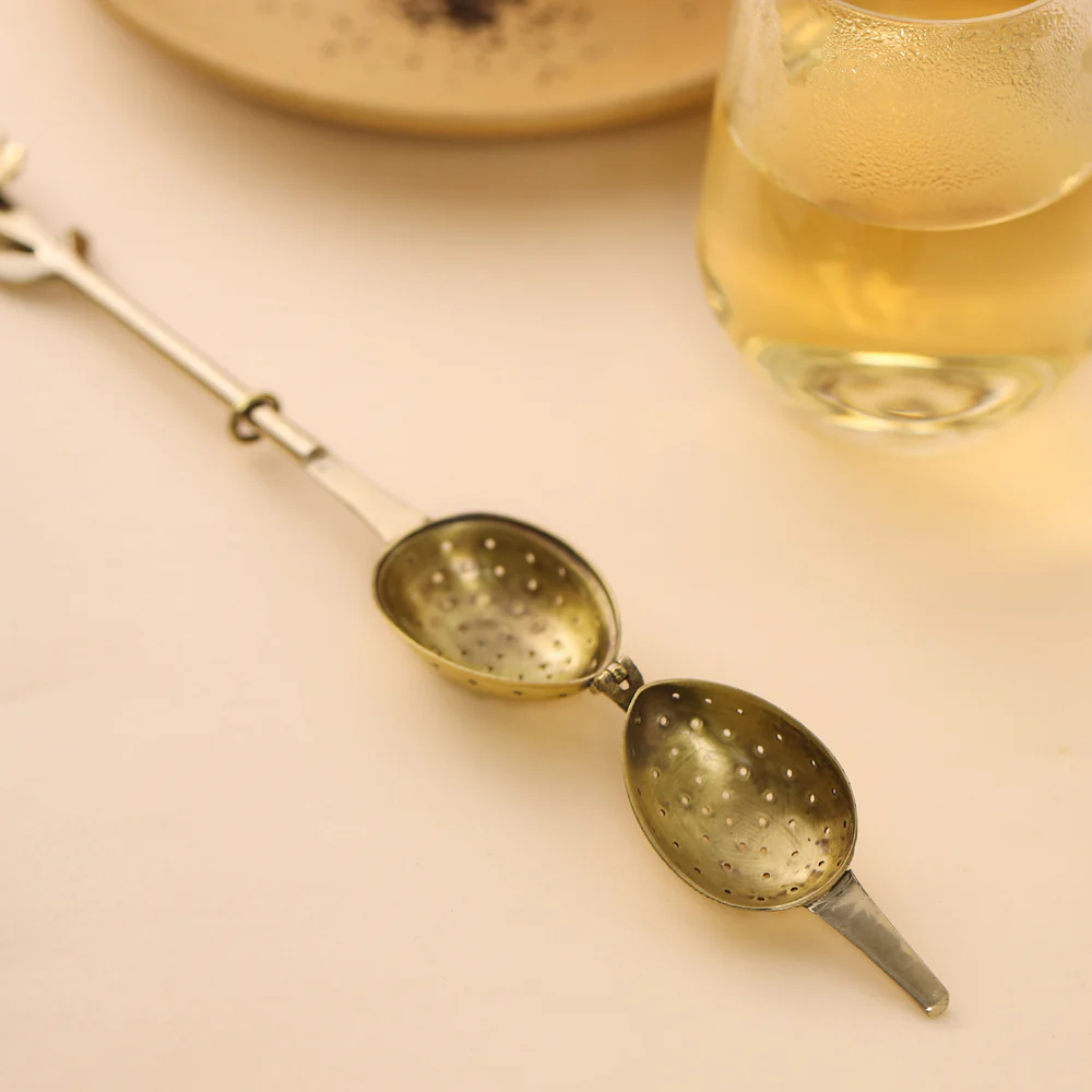 Brass Flower Handle Tea Infuser (1 Inch) - Image 4