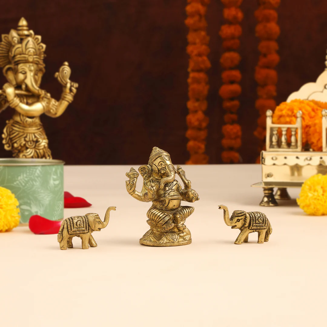 Brass Right Trunk Sitting Ganesha Idol With Elephants Combo - Image 7