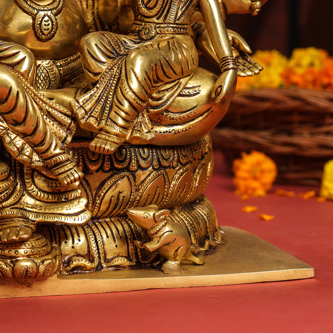 Brass Superfine Sitting Ganesha With Riddhi Siddhi Idol (12 Inch) - Image 7