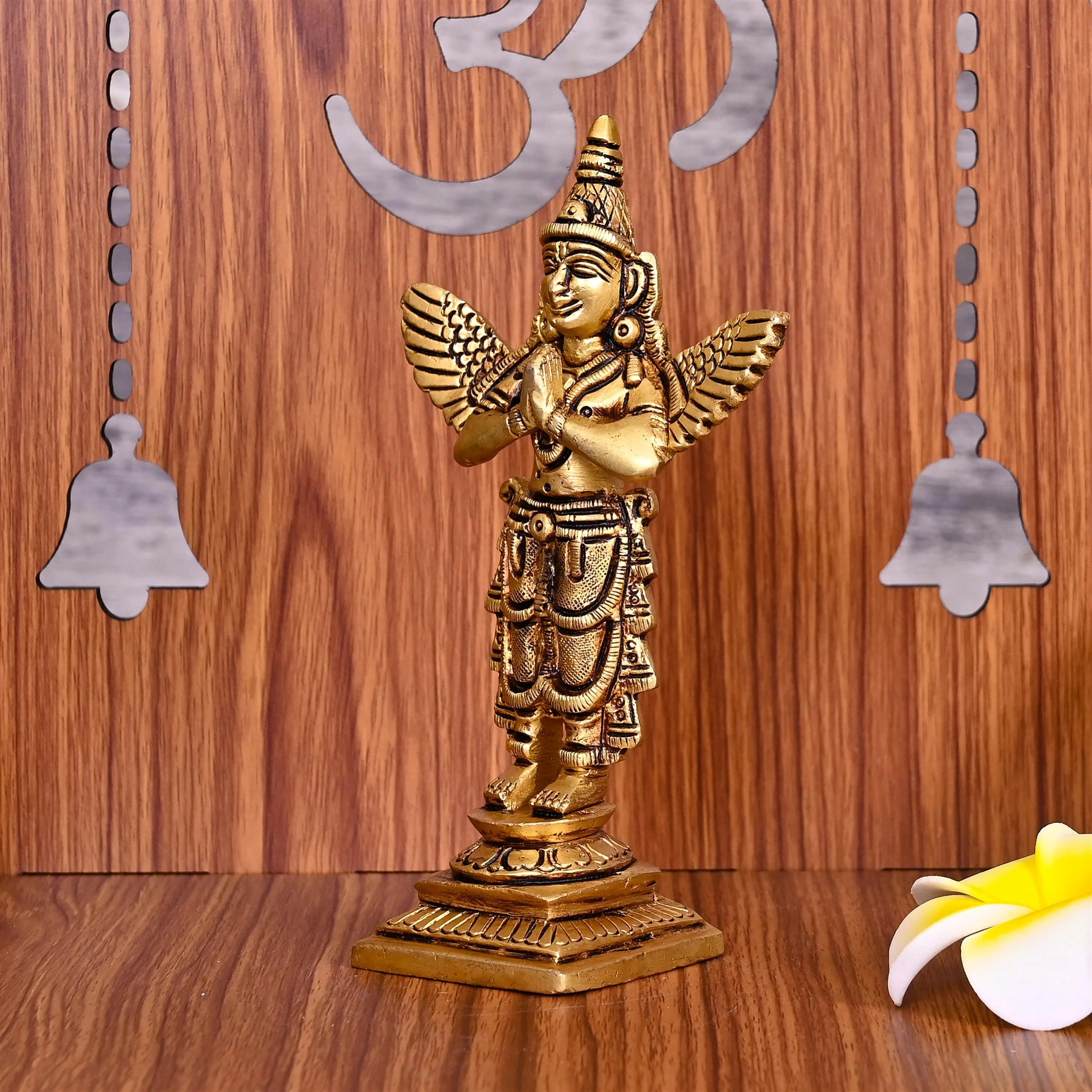 Brass Standing Garuda Idol (5.8 Inch) - Image 2