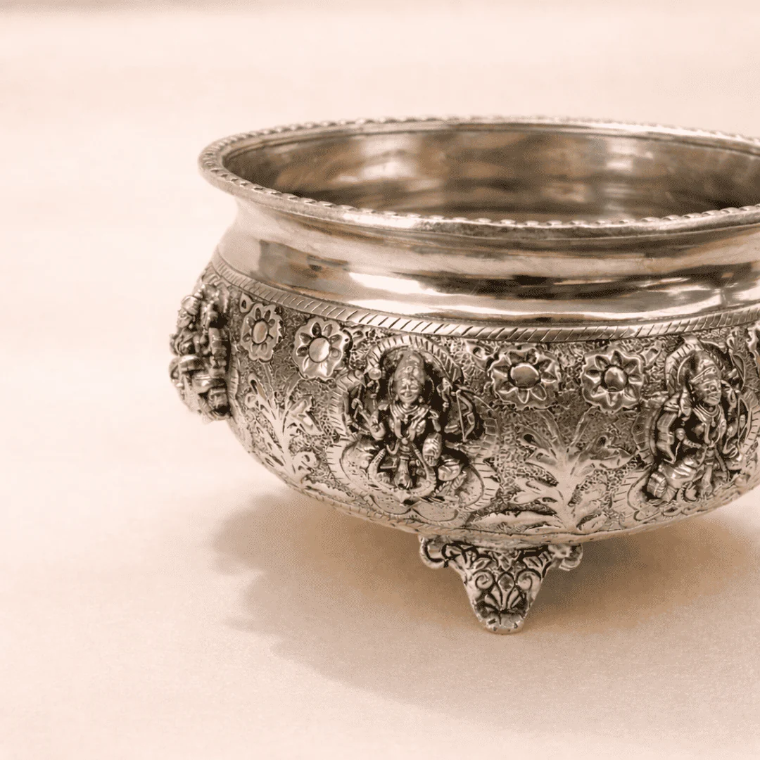 German Silver Ashtalakshmi Urli (4 Inch) - Image 3