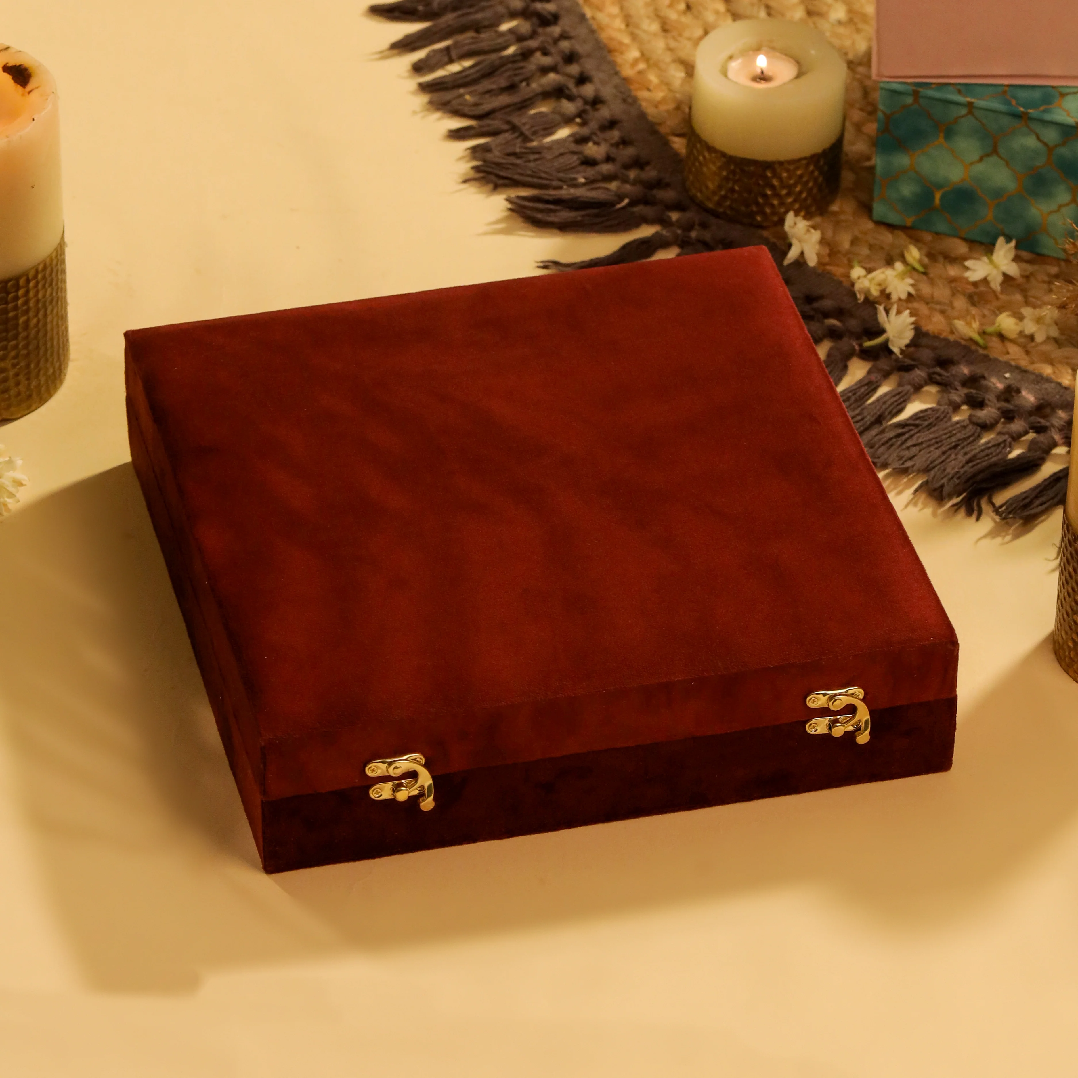 Brass Pooja Thali, Handbell, Agardan & Diya Gift Hamper - Image 3