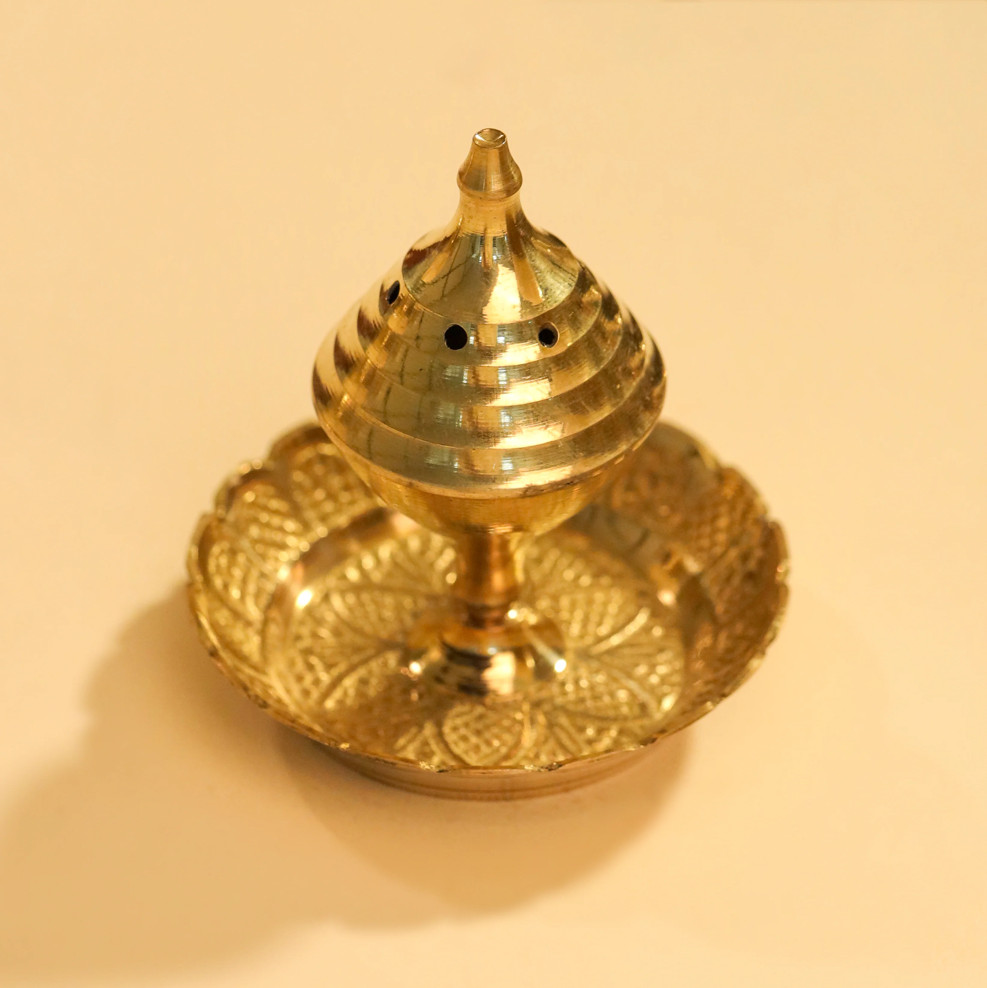 Brass Pooja Thali, Handbell, Agardan & Diya Gift Hamper - Image 6