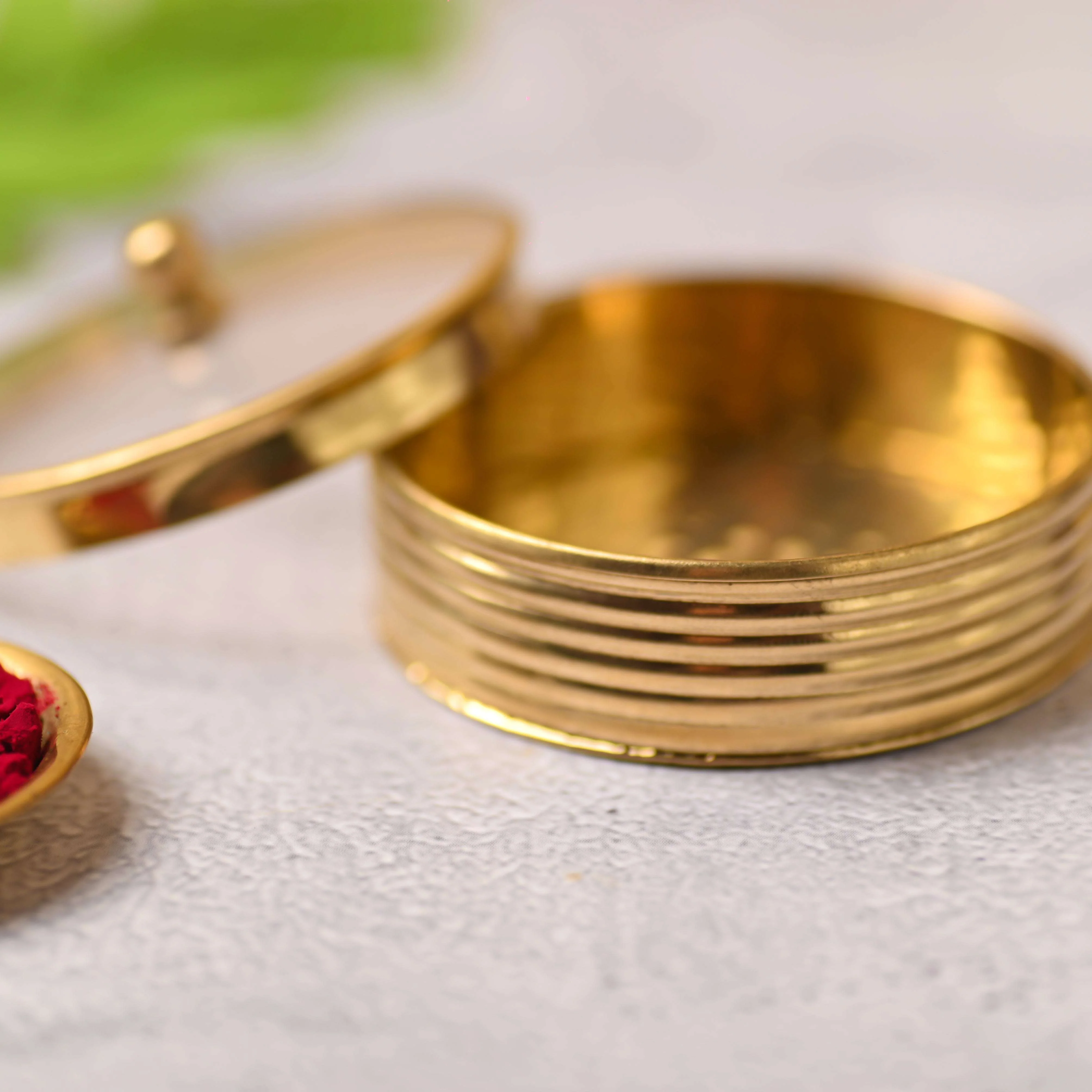 Brass Kumkum Box (1 Inch) - Image 4