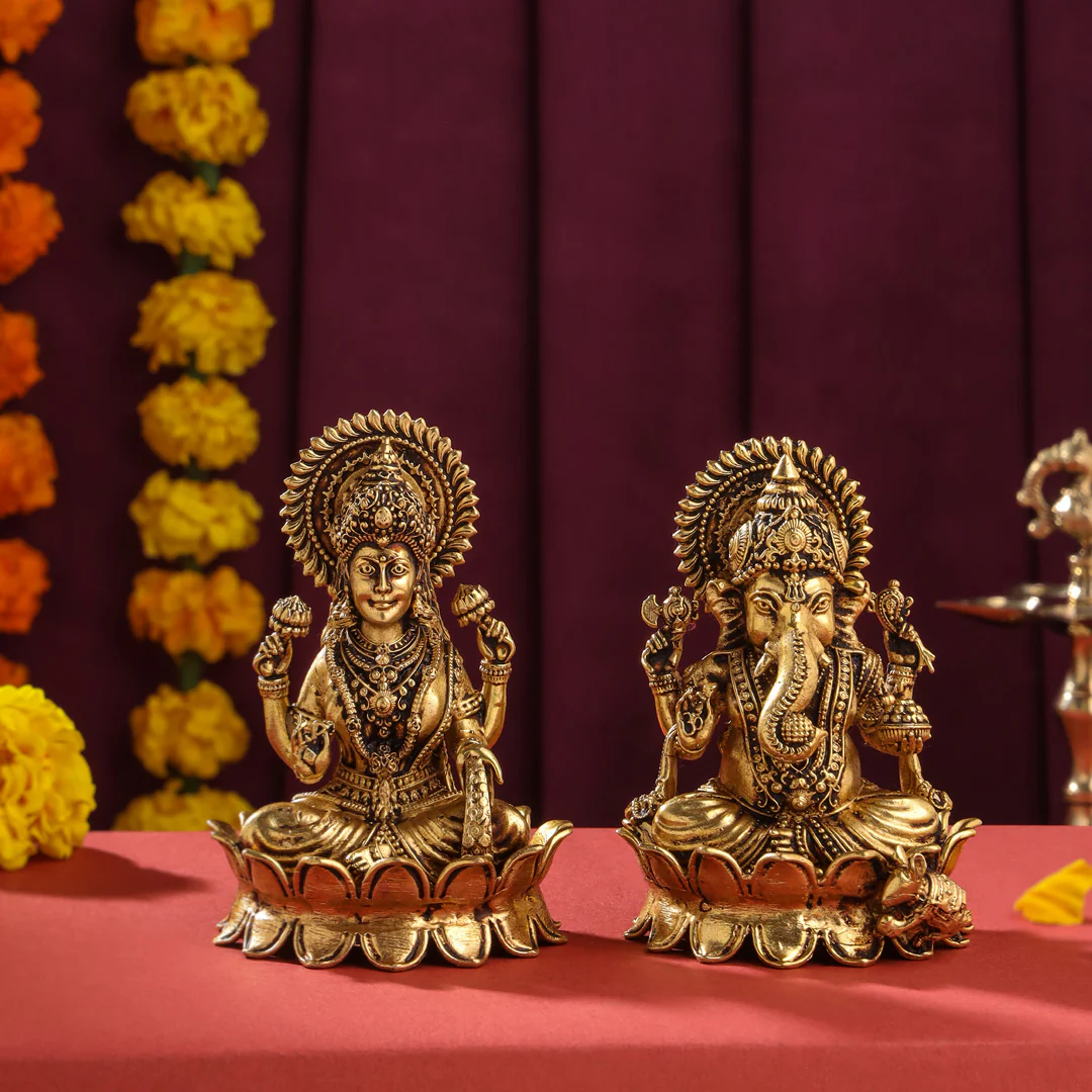 Brass Superfine Lotus Sitting Ganesha And Lakshmi Idols (4 Inch)