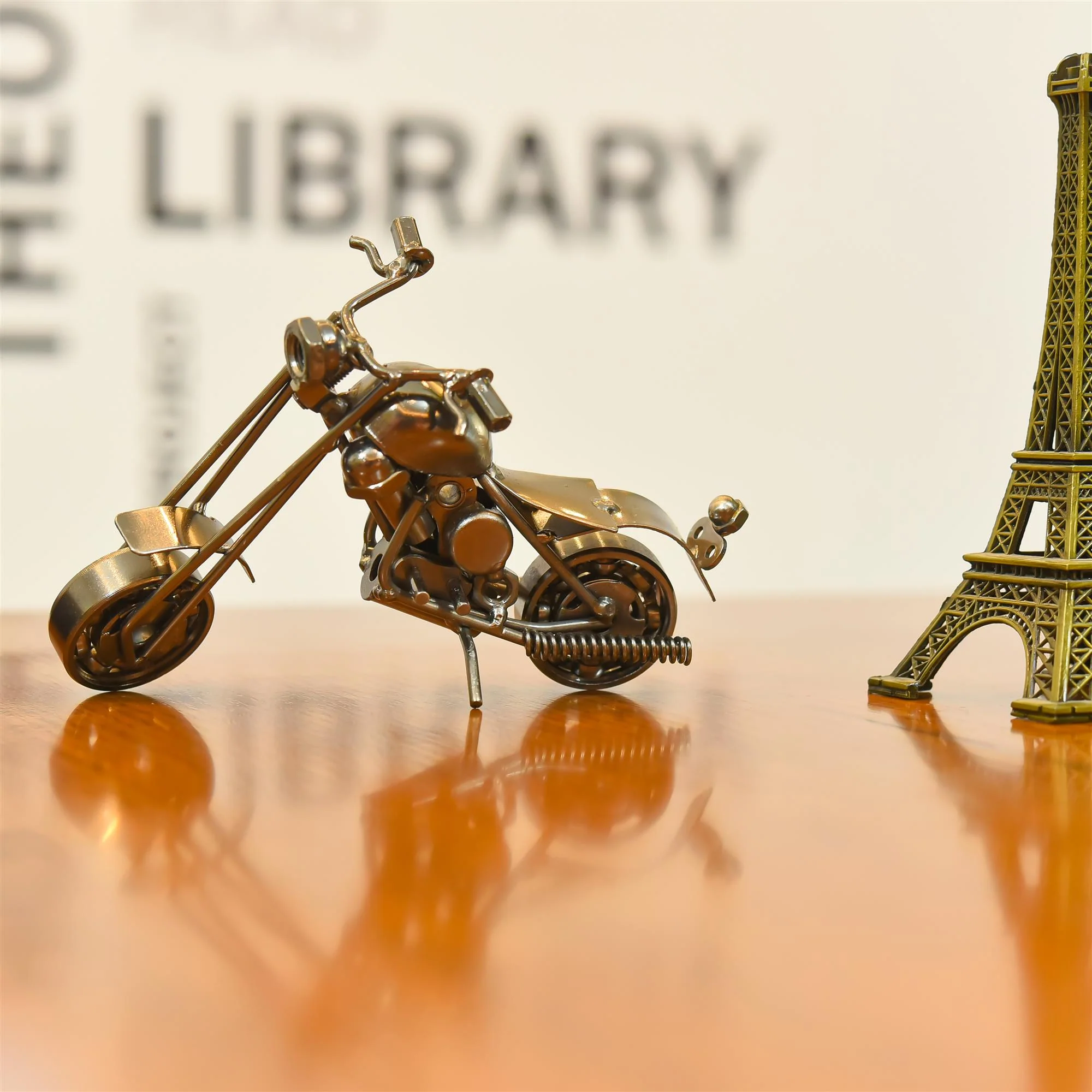 Metal Handmade Miniature Bike (4 Inch) - Image 4