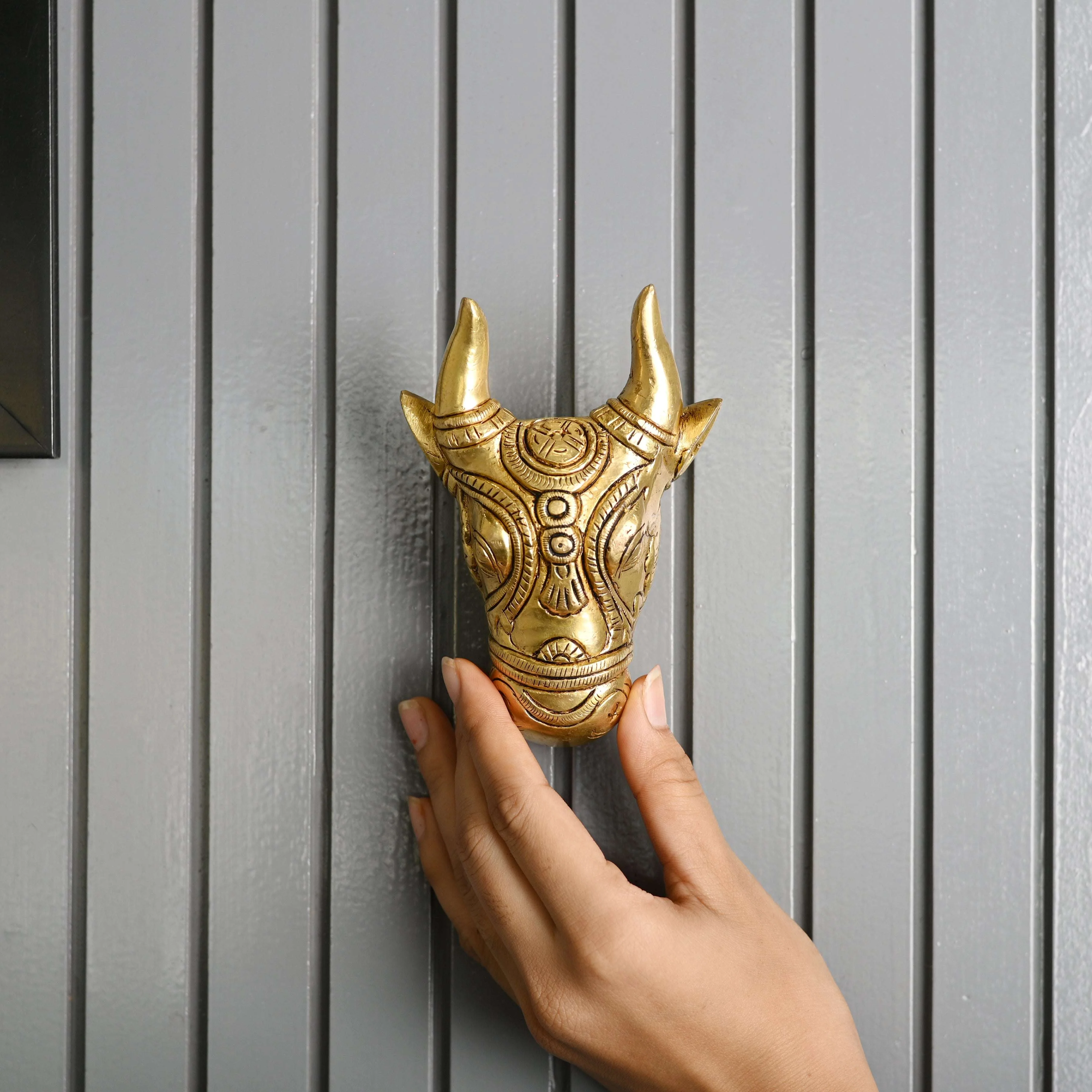Brass Nandi Face Wall Hanging (5 Inch) - Image 4