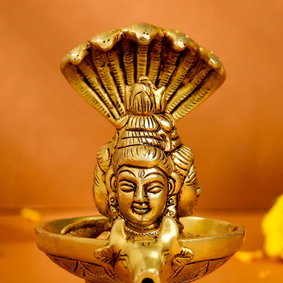 Brass Nandi Mukhshivlingam Idol (5 Inch) - Image 3