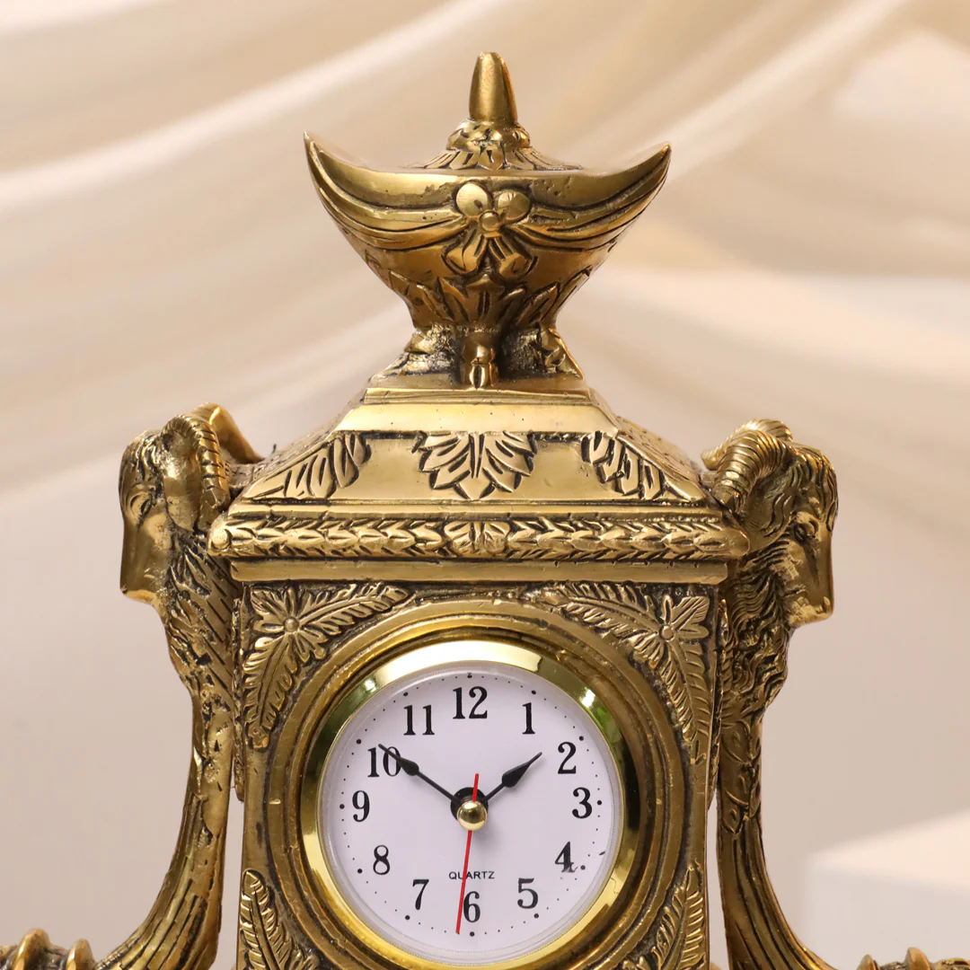 Brass Vintage Table Clock/Watch (10.5 Inch) - Image 3