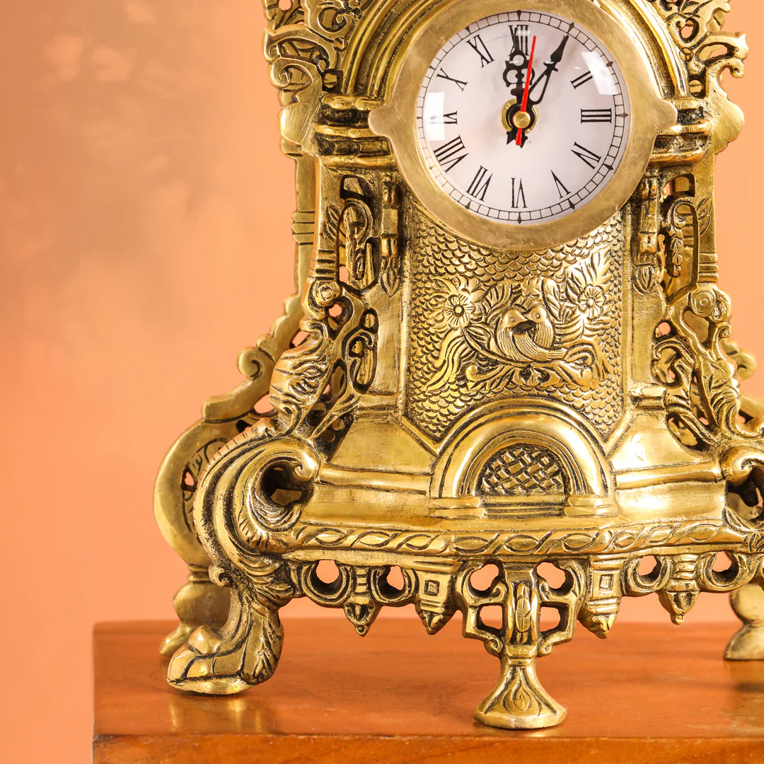 Brass Vintage Table Clock/Watch (14 Inch) - Image 4