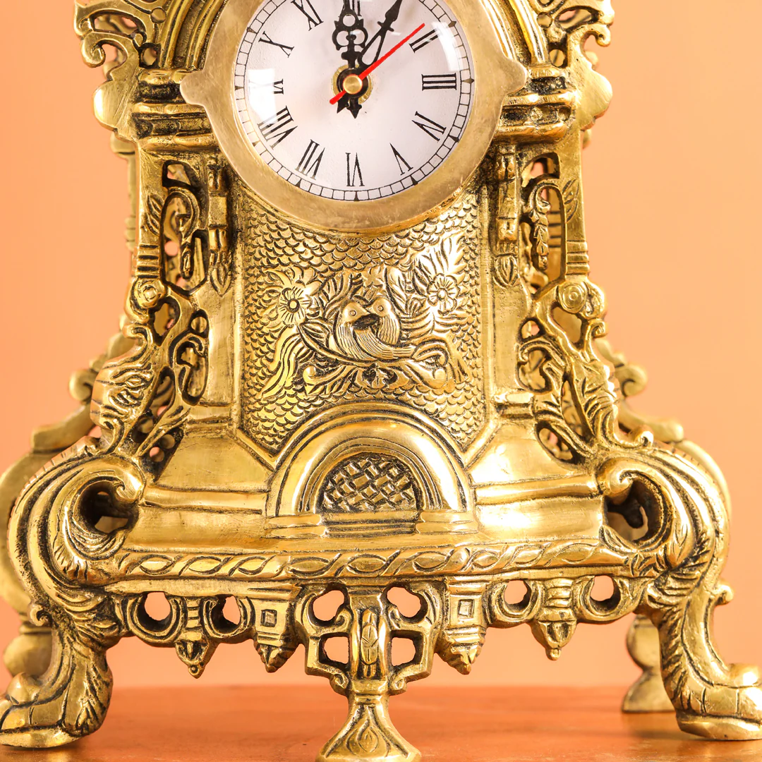 Brass Vintage Table Clock/Watch (14 Inch) - Image 5