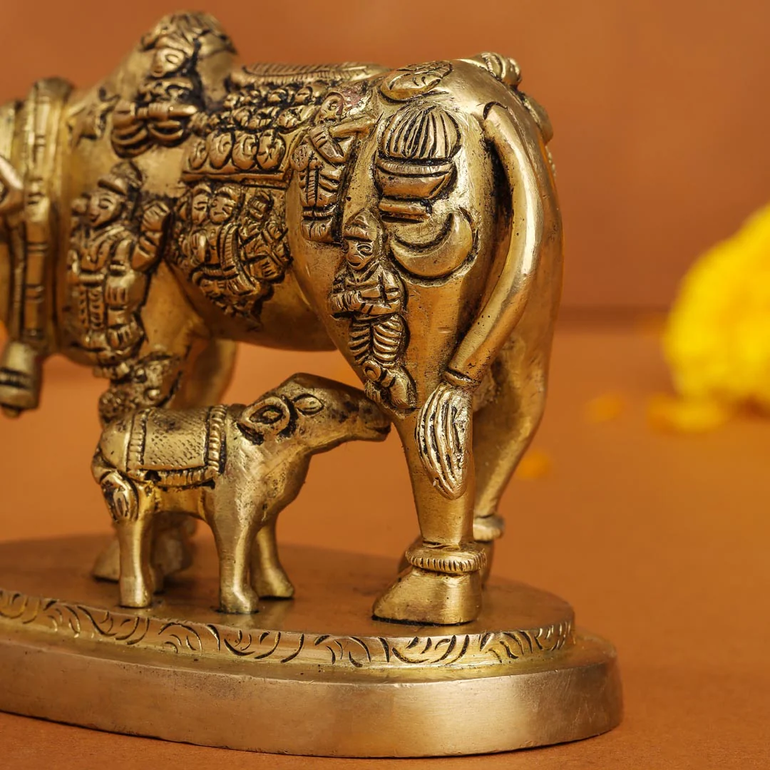 Brass Kamdhenu Cow With Calf Idol (3.5 Inch) - Image 2