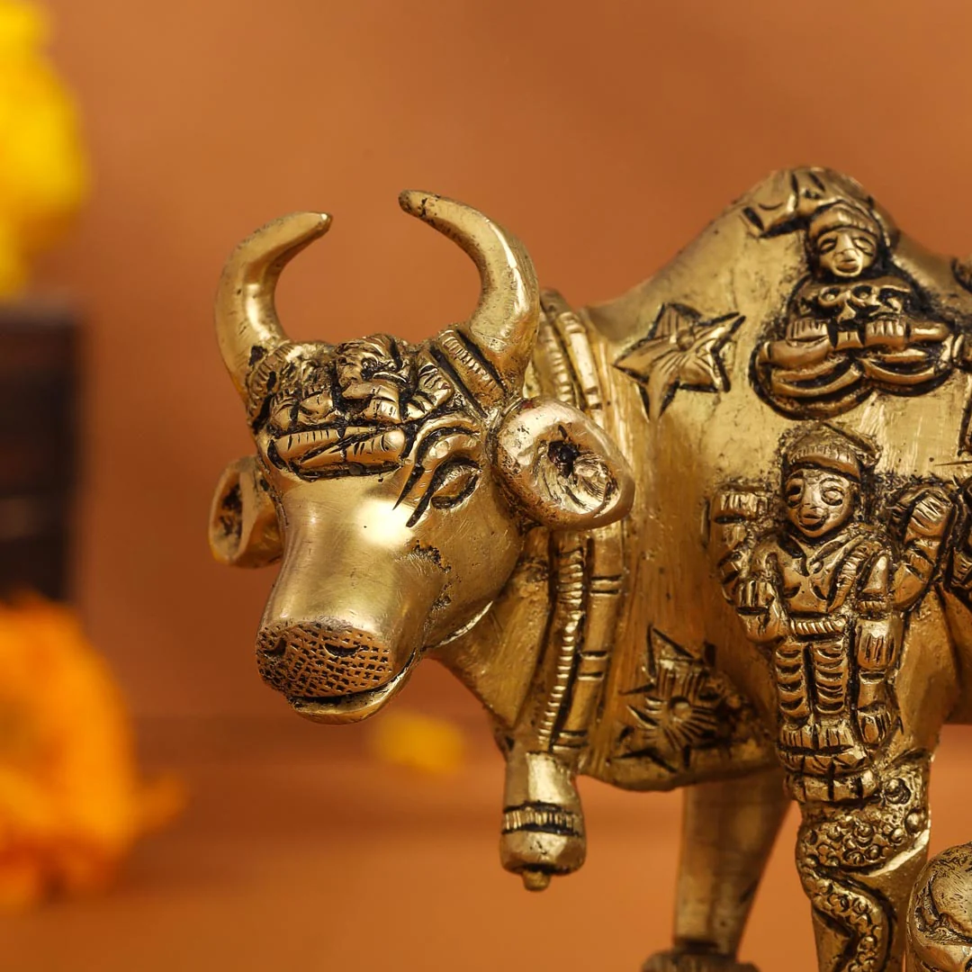 Brass Kamdhenu Cow With Calf Idol (3.5 Inch) - Image 4