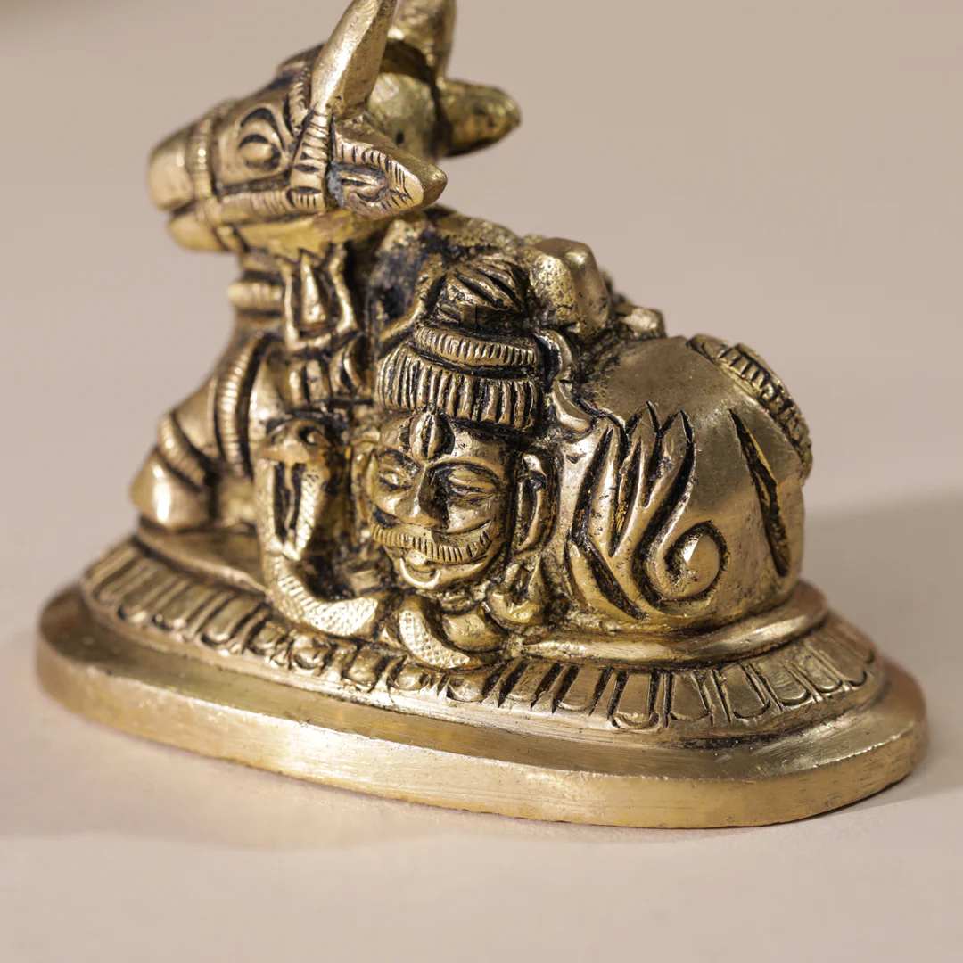 Brass Sitting Nandi Idol (2.5 Inch) - Image 2
