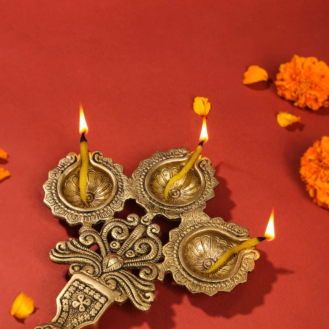 Brass Three Petal Pooja Spoon (13 Inch) - Image 3