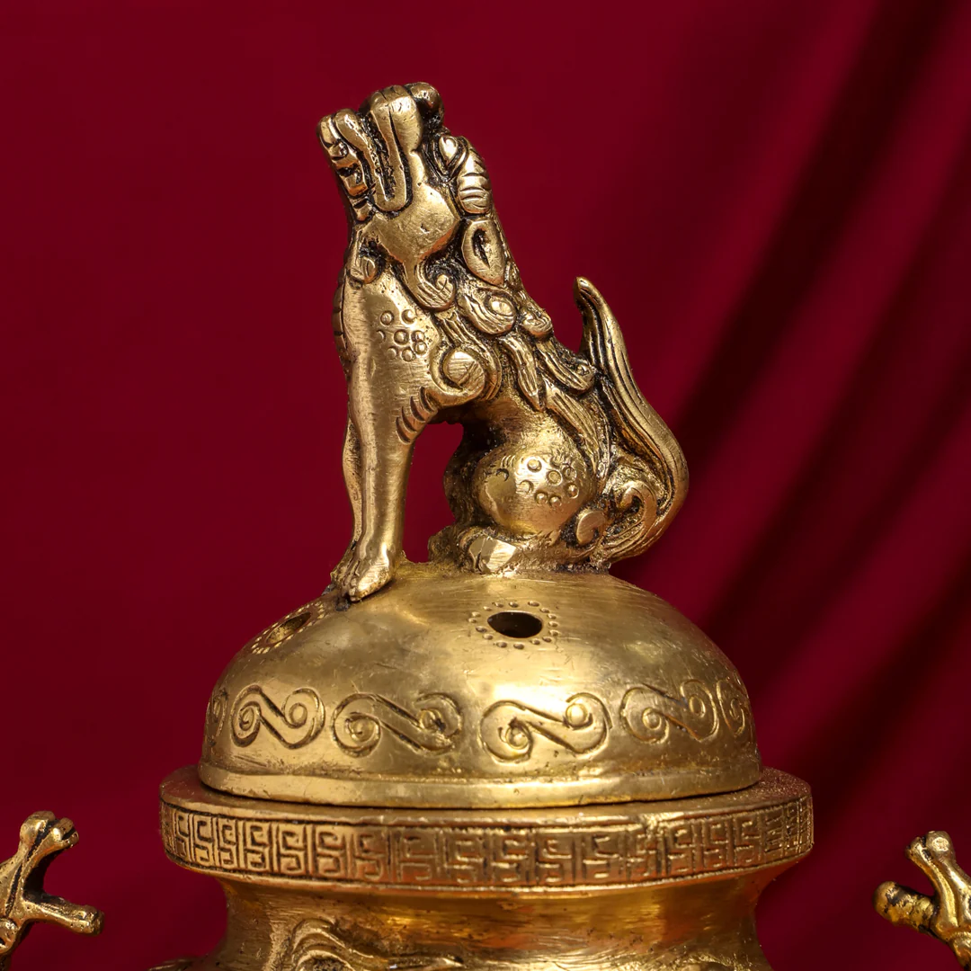 Brass Antique Pot With Lid (9.5 Inch) - Image 3