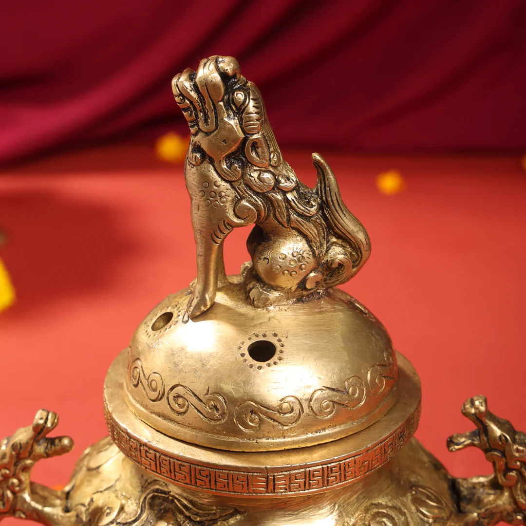 Brass Antique Pot With Lid (9.5 Inch) - Image 4