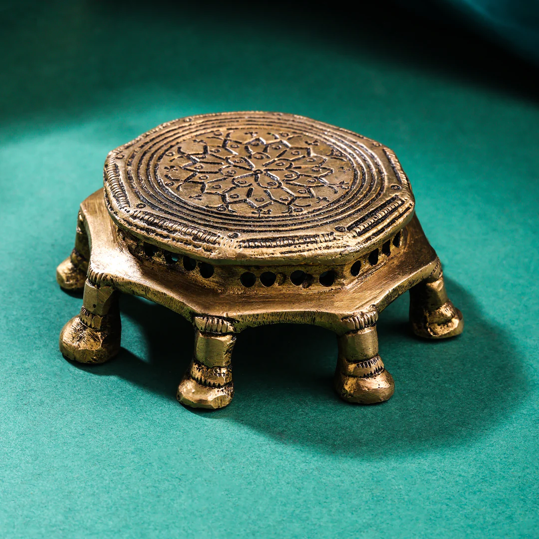 Brass Pooja Chowki (1.5 Inch) - Image 2
