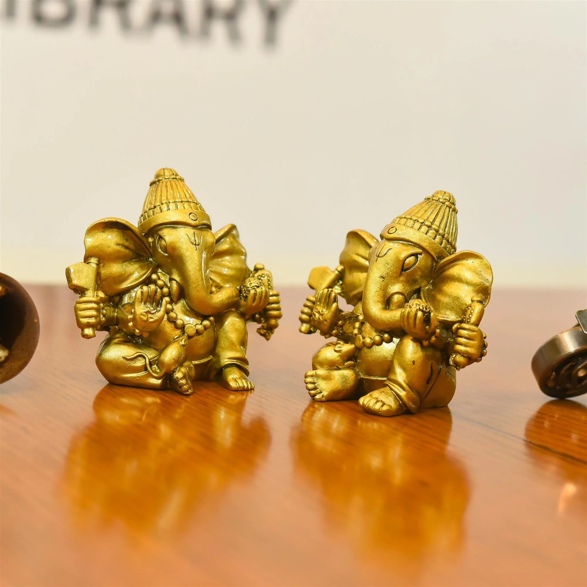 Polyresin Lord Sitting Ganesha Idol (3.5 Inch) - Image 3