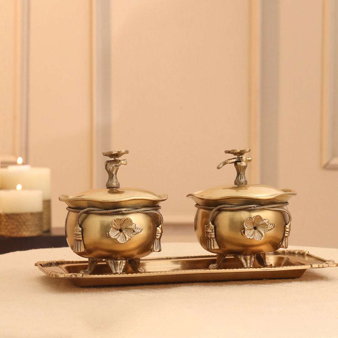 Brass Ribbon 2 Bowl With Lid & Rost 1 Tray