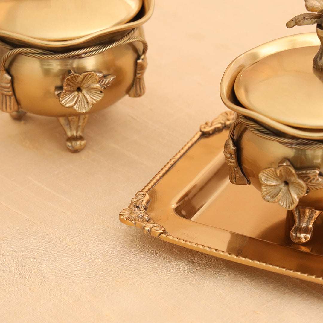 Brass Ribbon 2 Bowl With Lid & Rost 1 Tray - Image 6