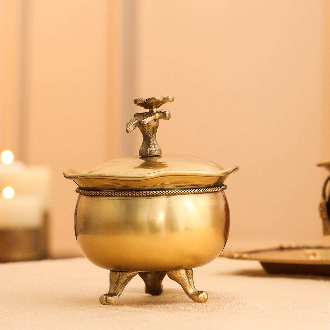 Brass Ribbon 2 Bowl With Lid & Rost 1 Tray - Image 9