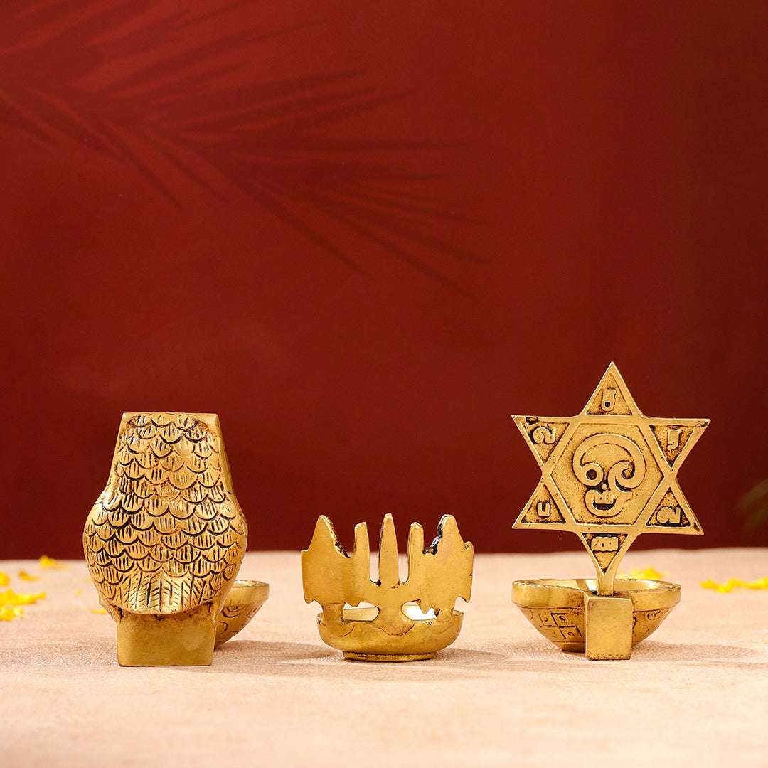 Brass Shankh Chakra Namah, Star Vel & Owl Diya - Image 4