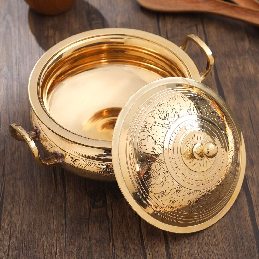 Brass Serving Pot With Lid And Handle (5.4 Inch) - Image 3