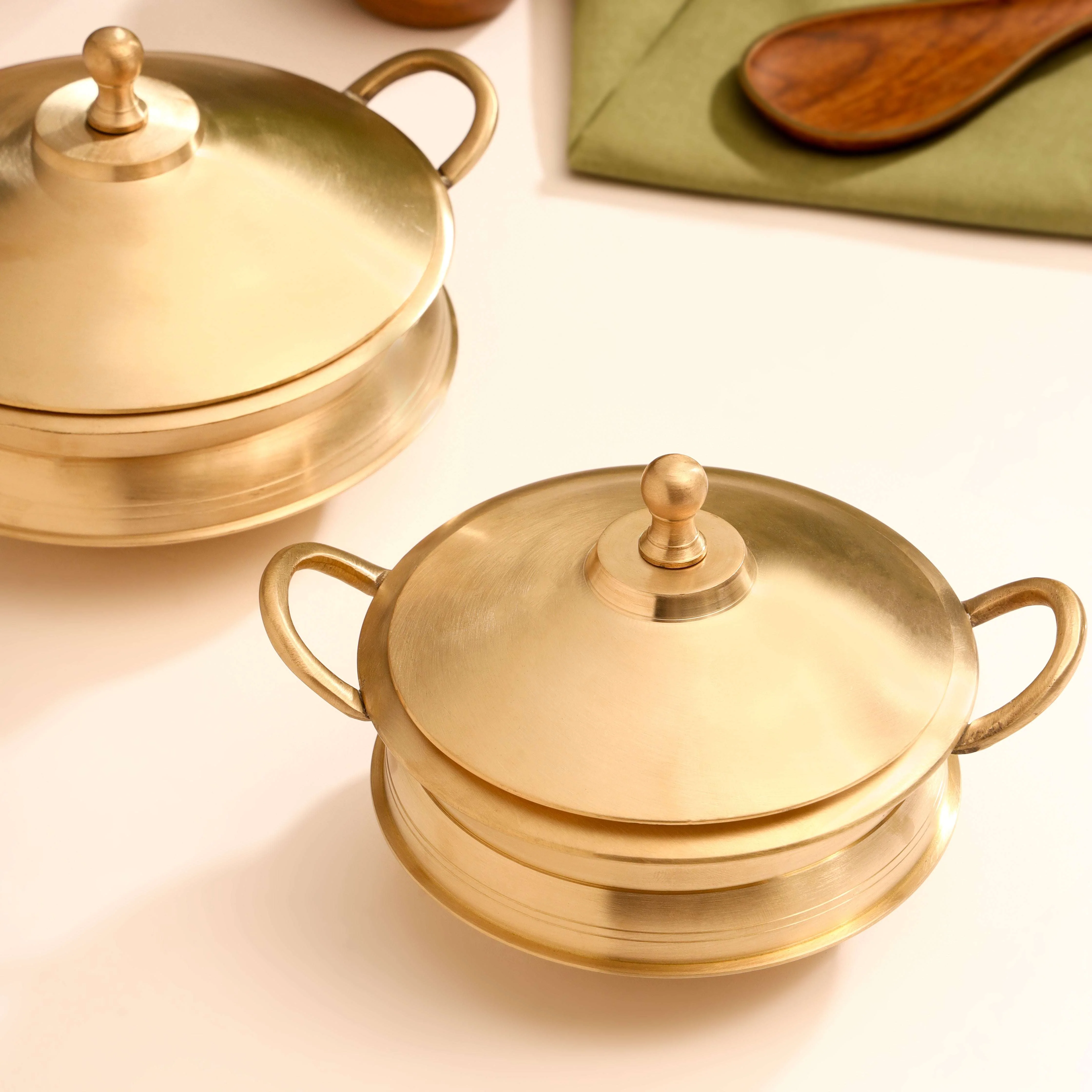 Brass Serving Pot With Lid And Handle - Image 5