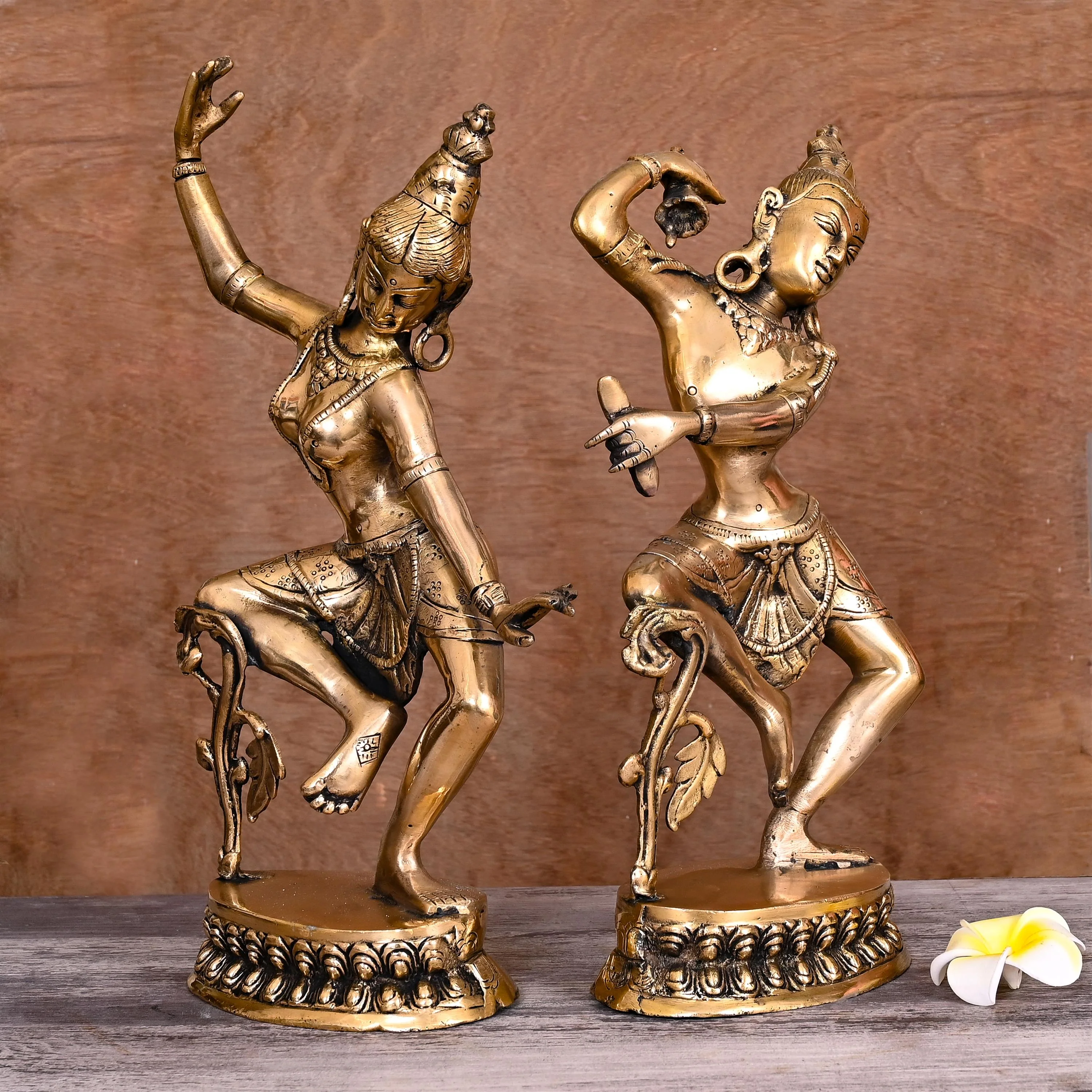 Brass Vintage Dancing Shiva Parvati Statue (15″) - Image 3
