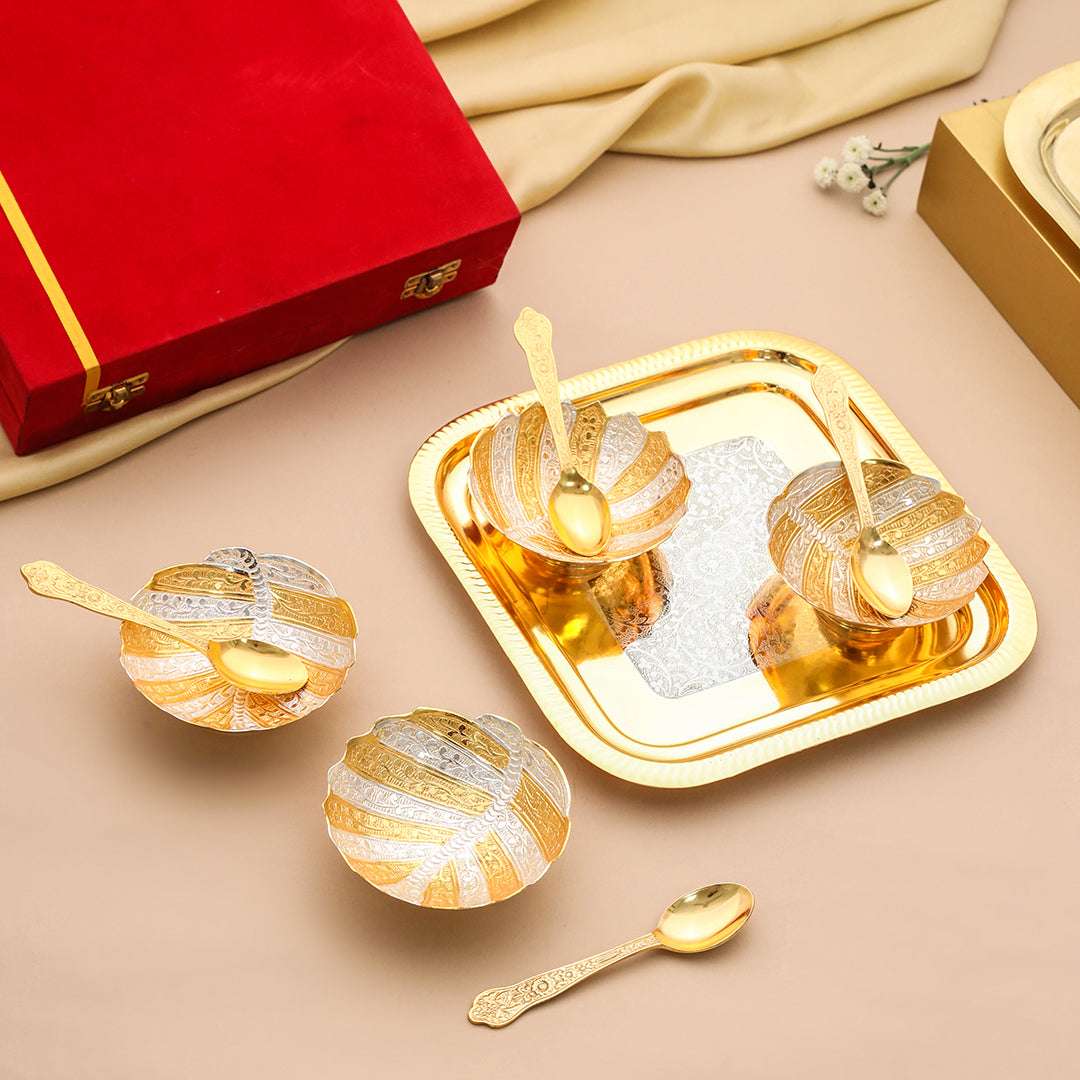 Brass Silver & Gold Finish 4 Bowl & 4 Spoon And 1 Tray Set With Velvet box - Image 6