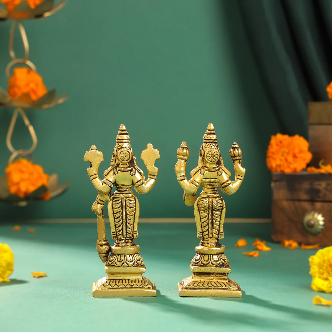 Brass Standing Vishnu Lakshmi Set (4.5 Inch) - Image 3