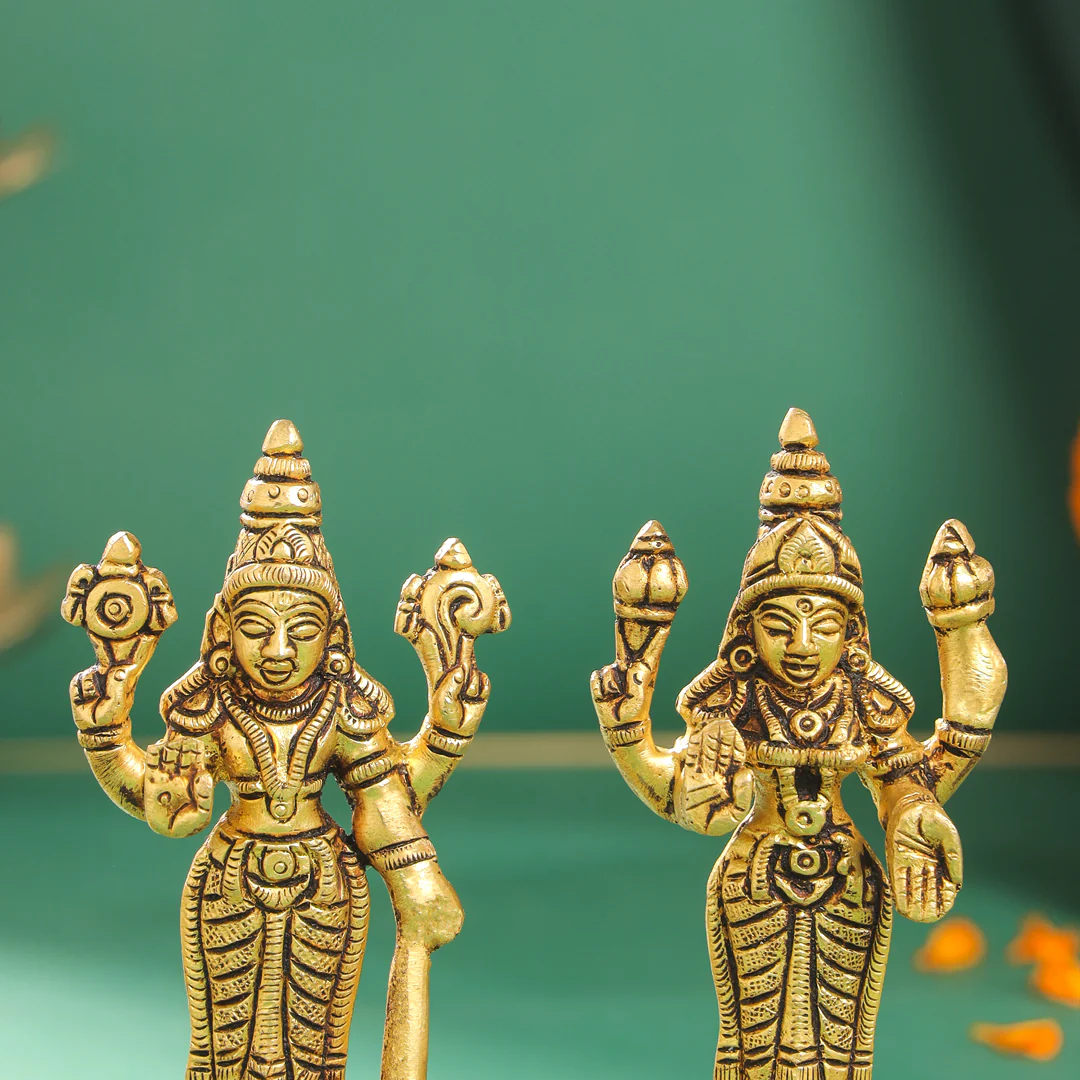 Brass Standing Vishnu Lakshmi Set (4.5 Inch) - Image 4