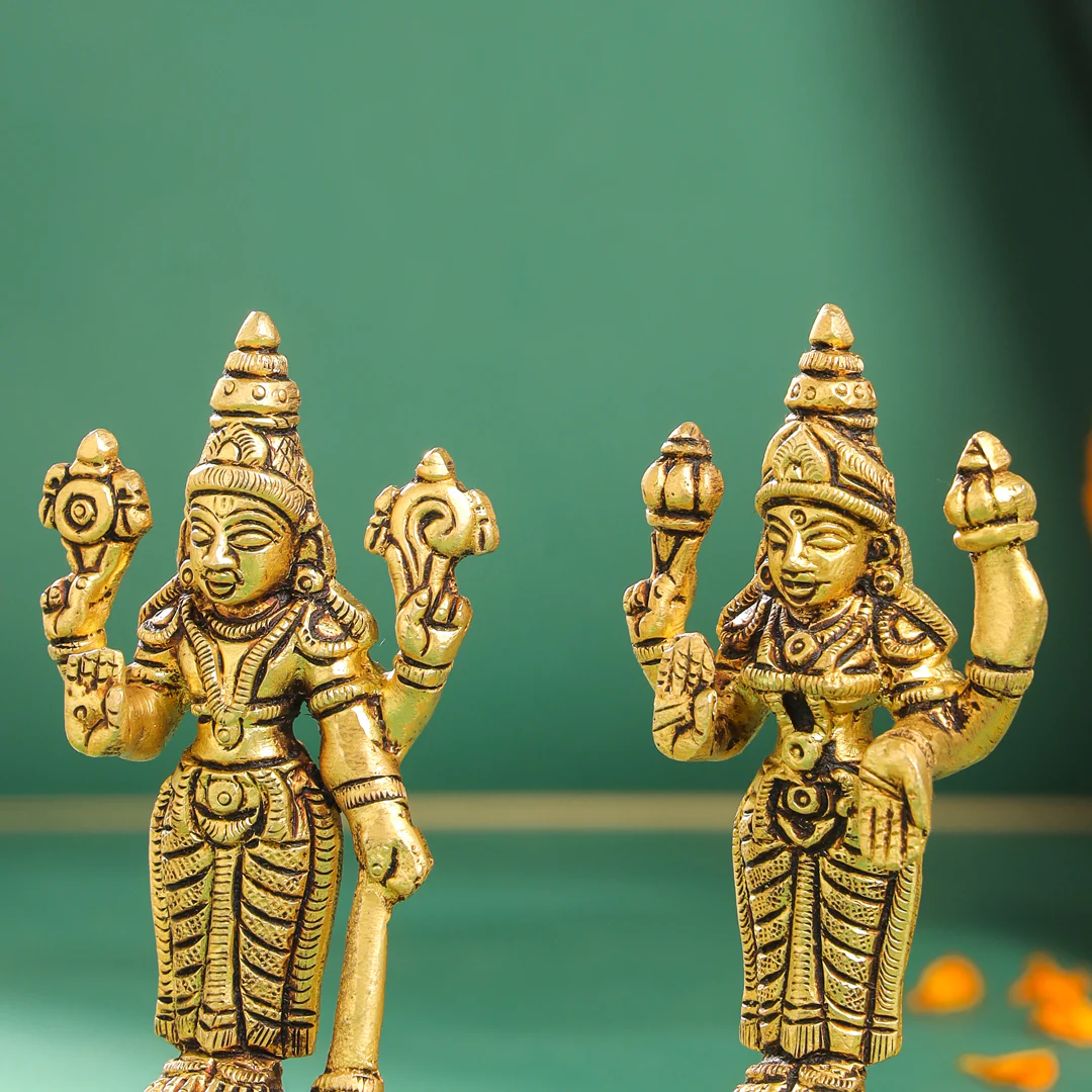 Brass Standing Vishnu Lakshmi Set (4.5 Inch) - Image 6