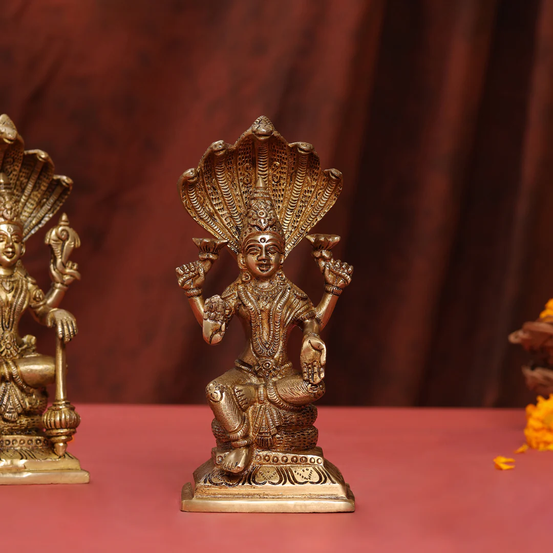 Brass Sitting Vishnu Lakshmi Set (8.5 Inch) - Image 10