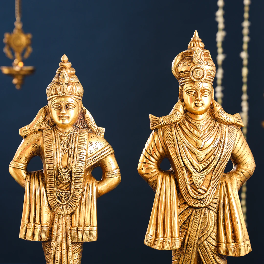 Brass Vitthal Rukmini Idols Set - Image 4